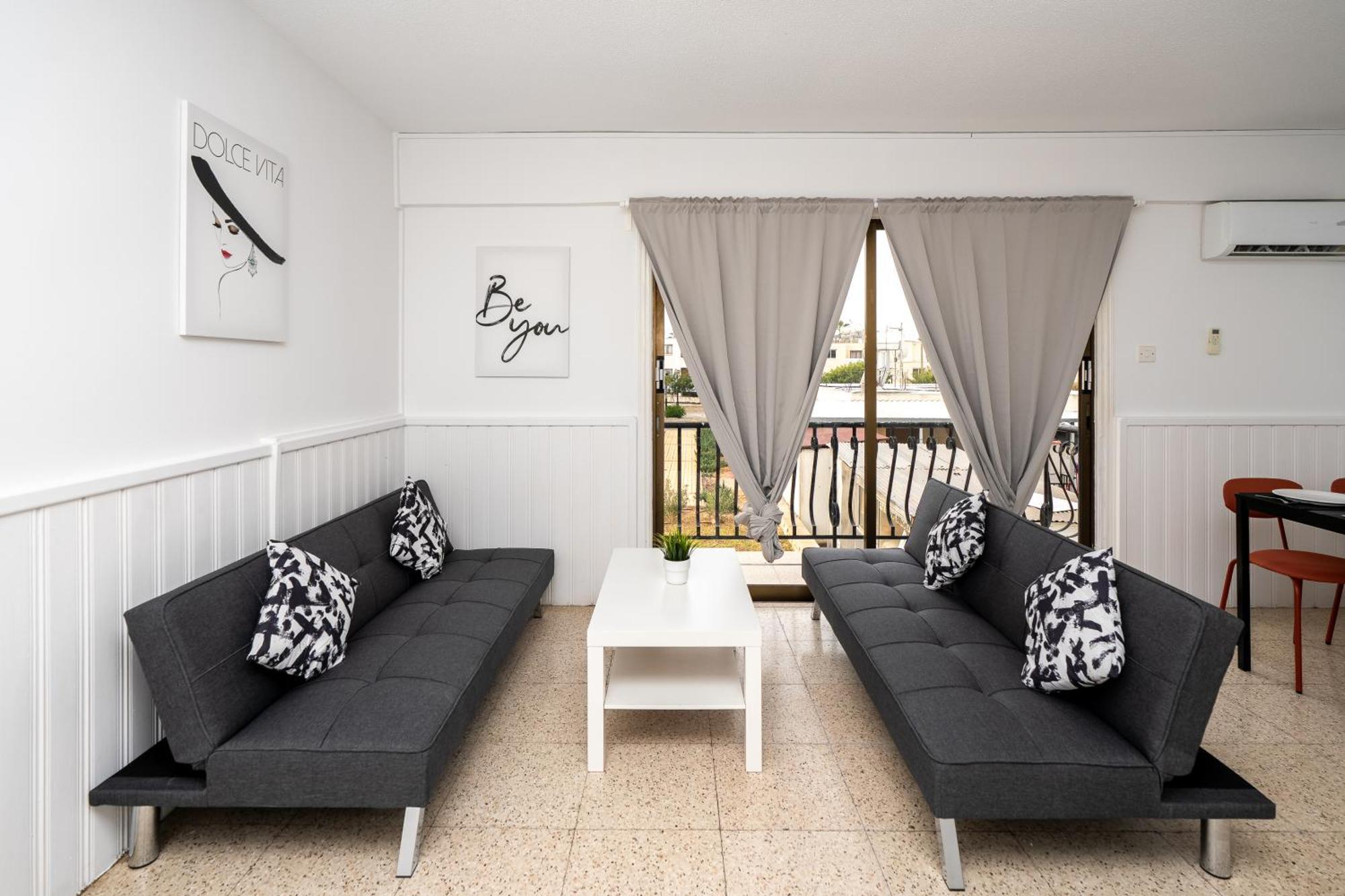 The Square 710 Apartment Agia Napa